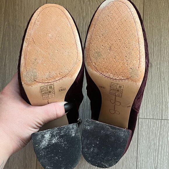 Velvet Embroidered Booties - Picture 4 of 6